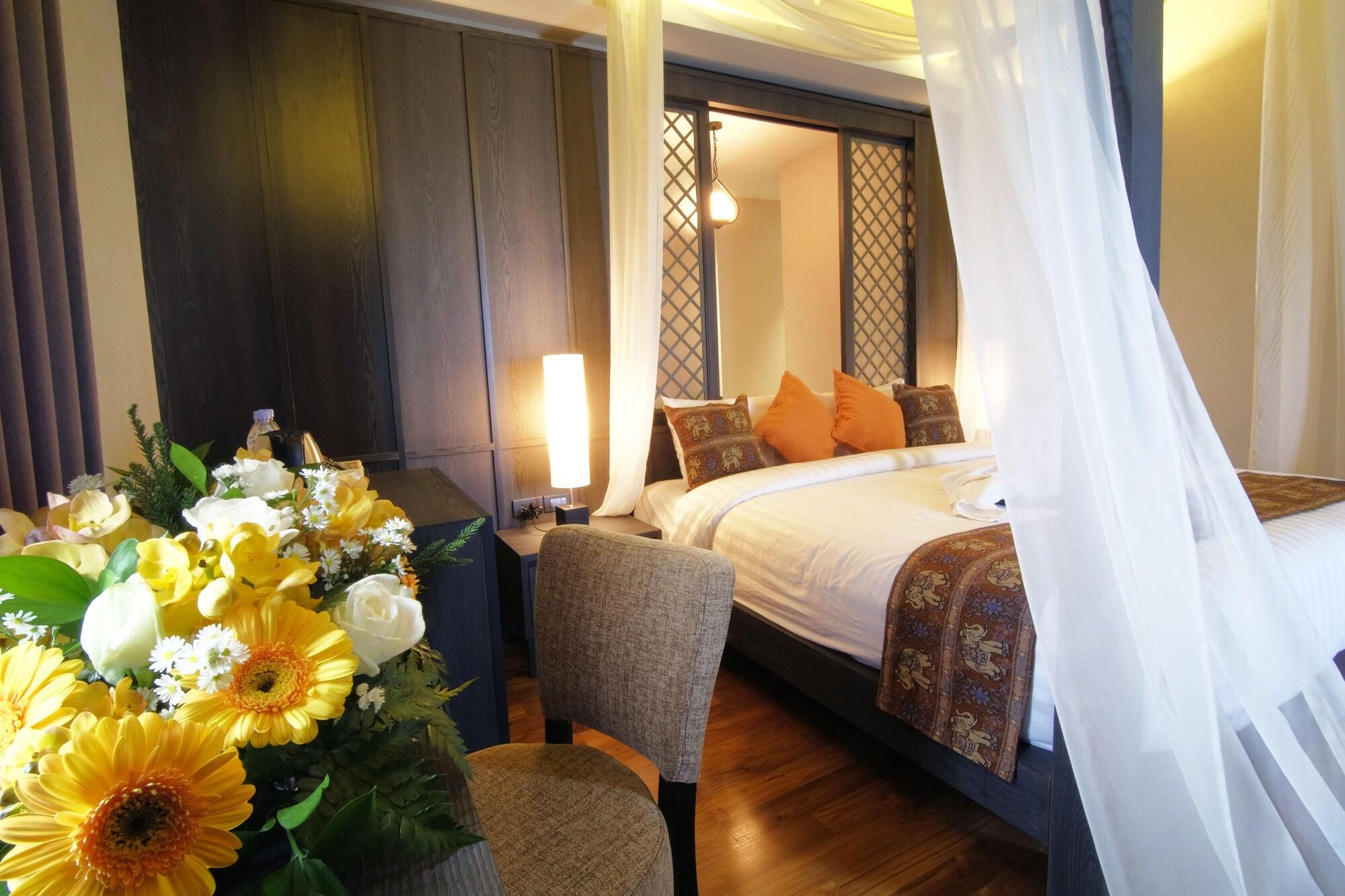 Tapae Gate Villa Chiang Mai Zewnętrze zdjęcie