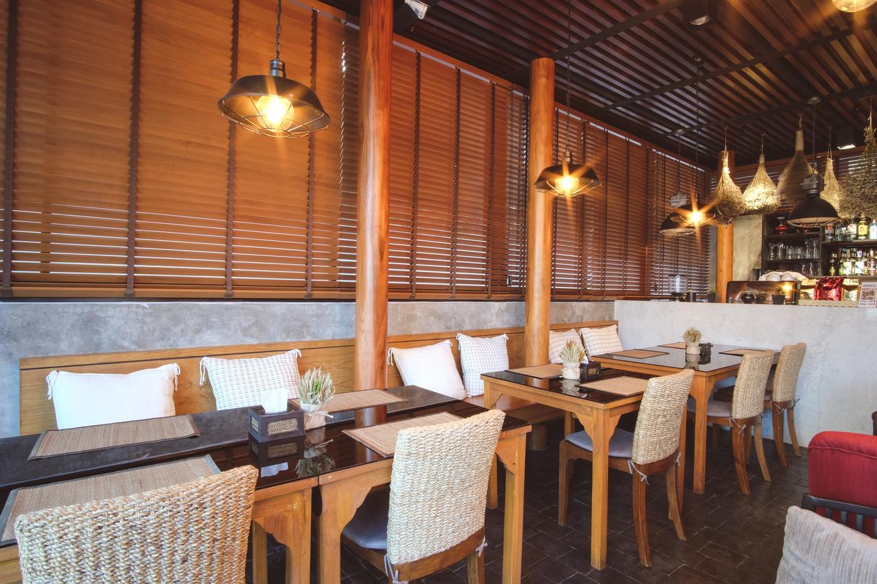 Tapae Gate Villa Chiang Mai Zewnętrze zdjęcie