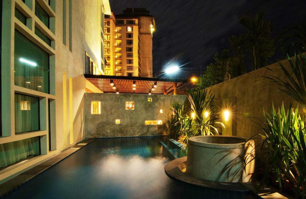 Tapae Gate Villa Chiang Mai Zewnętrze zdjęcie